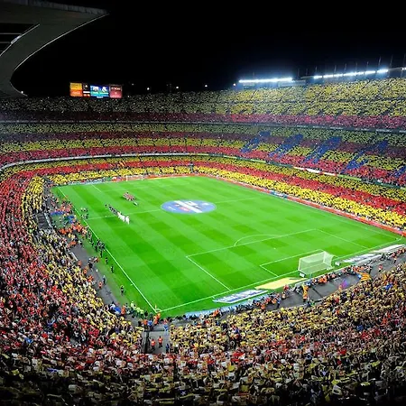 Short Group Camp Nou Serviced *