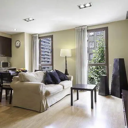Short Group Camp Nou Serviced Apartment