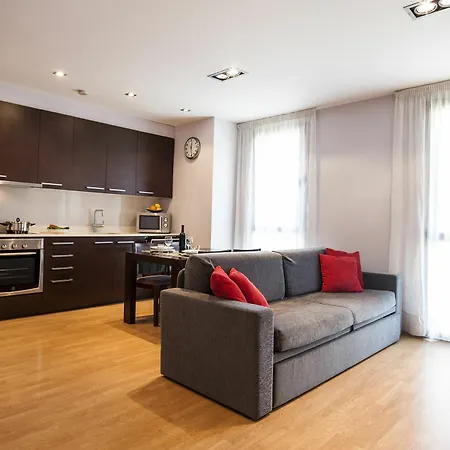 Apartment Short Group Camp Nou Serviced *