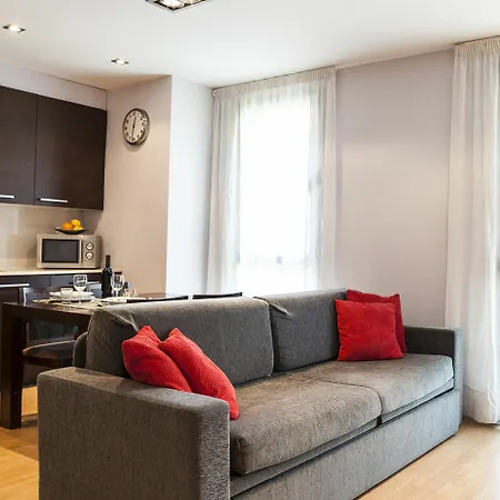 Apartment Short Group Camp Nou Serviced