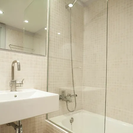 Apartment Short Group Camp Nou Serviced